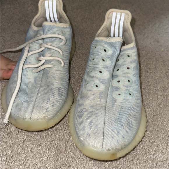 Adidas Yeezy Boost 350 V2 Mono Ice Blue Classic Sneakers GW2869 Size 5 main image 4